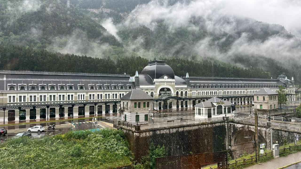 Апартаменты El Mirador De La Estacion Канфранк Экстерьер фото